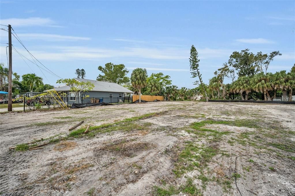 For Sale: $699,000 (0.16 acres)