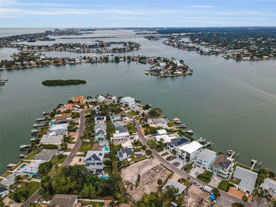 For Sale: $699,000 (0.16 acres)