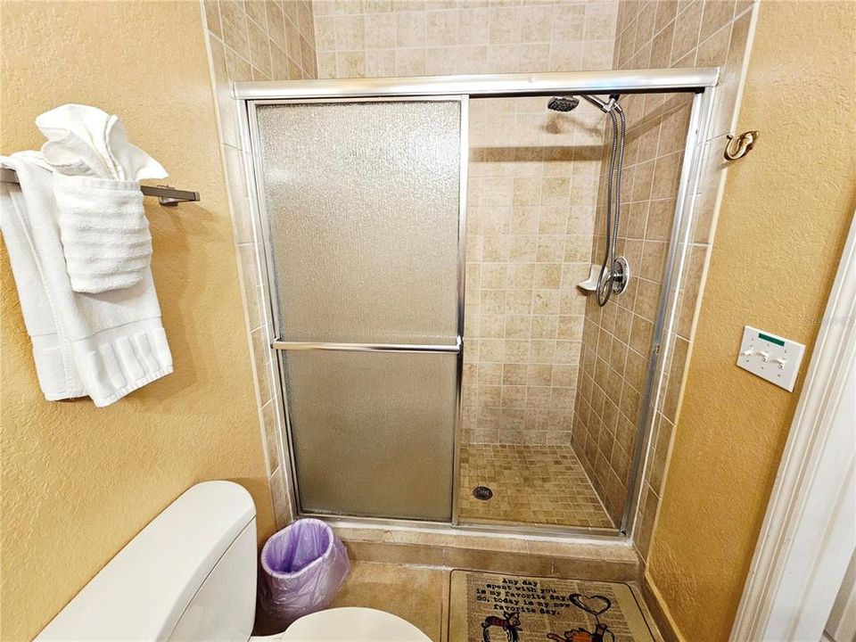 For Sale: $215,000 (2 beds, 2 baths, 1134 Square Feet)