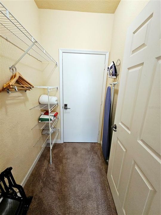 For Sale: $215,000 (2 beds, 2 baths, 1134 Square Feet)