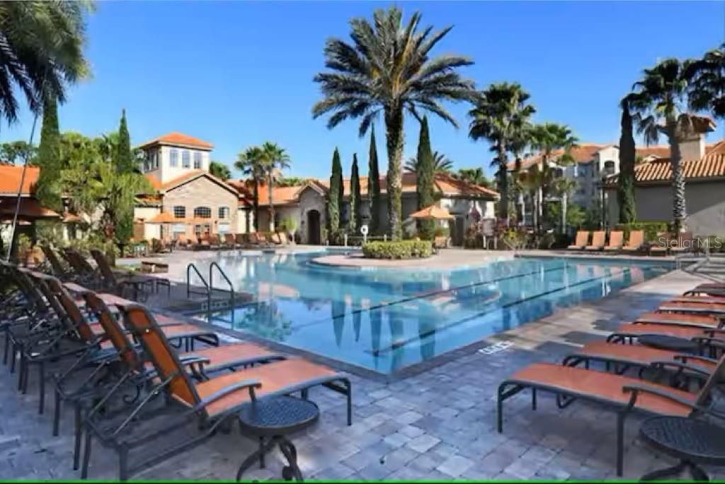 For Sale: $215,000 (2 beds, 2 baths, 1134 Square Feet)