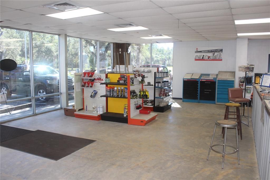 En Venta: $98,500 (0 camas, 0 baños, 2240 Pies cuadrados)