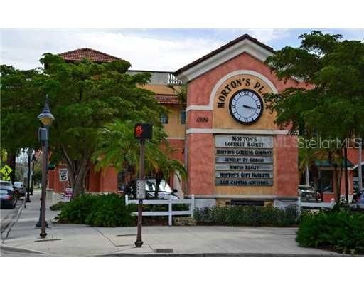 В аренду: $2,250 (2 спален, 1 ванн, 800 Квадратных фут)