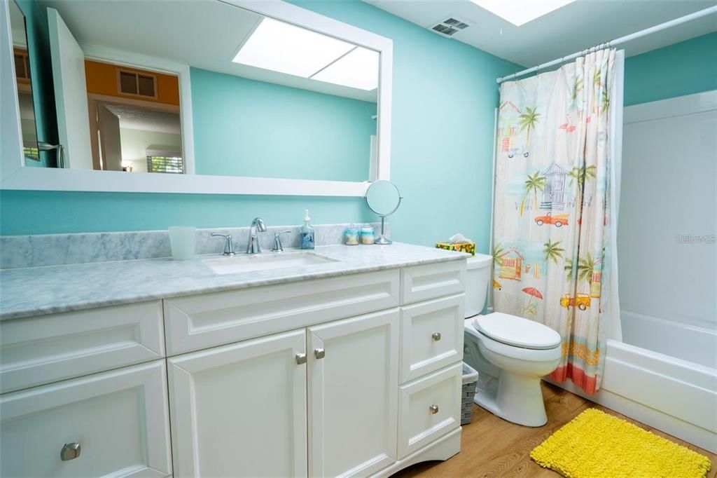 For Sale: $184,900 (2 beds, 2 baths, 1355 Square Feet)