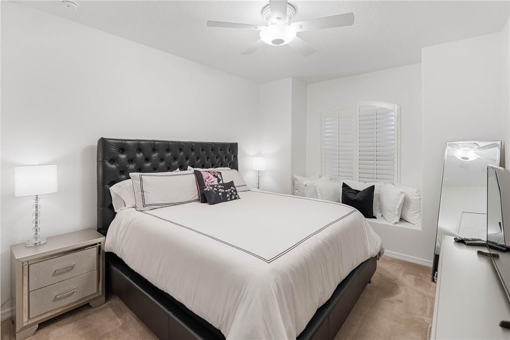 В аренду: $3,000 (3 спален, 2 ванн, 1863 Квадратных фут)