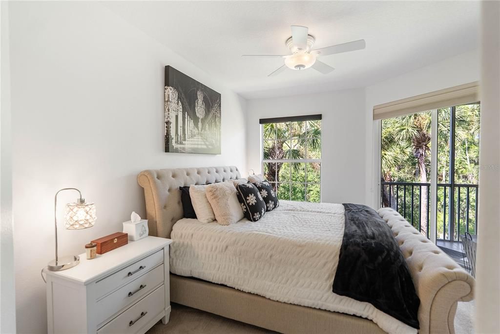 В аренду: $3,000 (3 спален, 2 ванн, 1863 Квадратных фут)