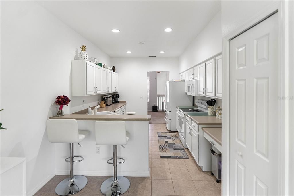 В аренду: $3,000 (3 спален, 2 ванн, 1863 Квадратных фут)