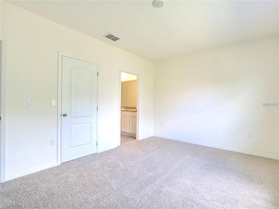 En Venta: $285,000 (3 camas, 2 baños, 1673 Pies cuadrados)