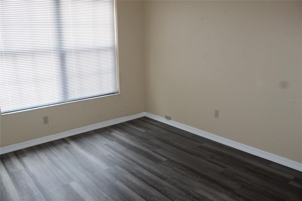 For Rent: $2,250 (3 beds, 2 baths, 1219 Square Feet)