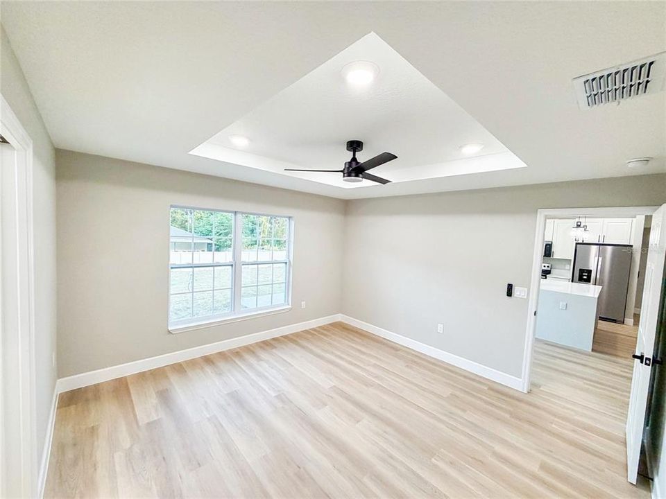 待售: $269,900 (3 贝兹, 2 浴室, 1439 平方英尺)