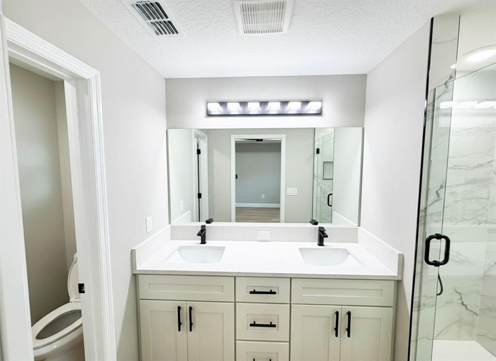 待售: $269,900 (3 贝兹, 2 浴室, 1439 平方英尺)