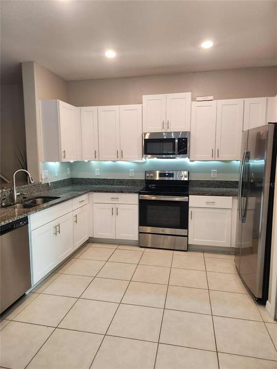 For Rent: $2,300 (3 beds, 2 baths, 1580 Square Feet)