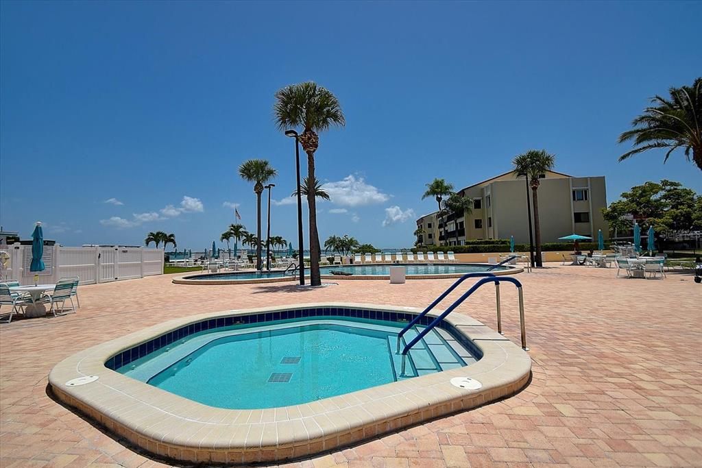 В аренду: $2,950 (2 спален, 2 ванн, 1260 Квадратных фут)