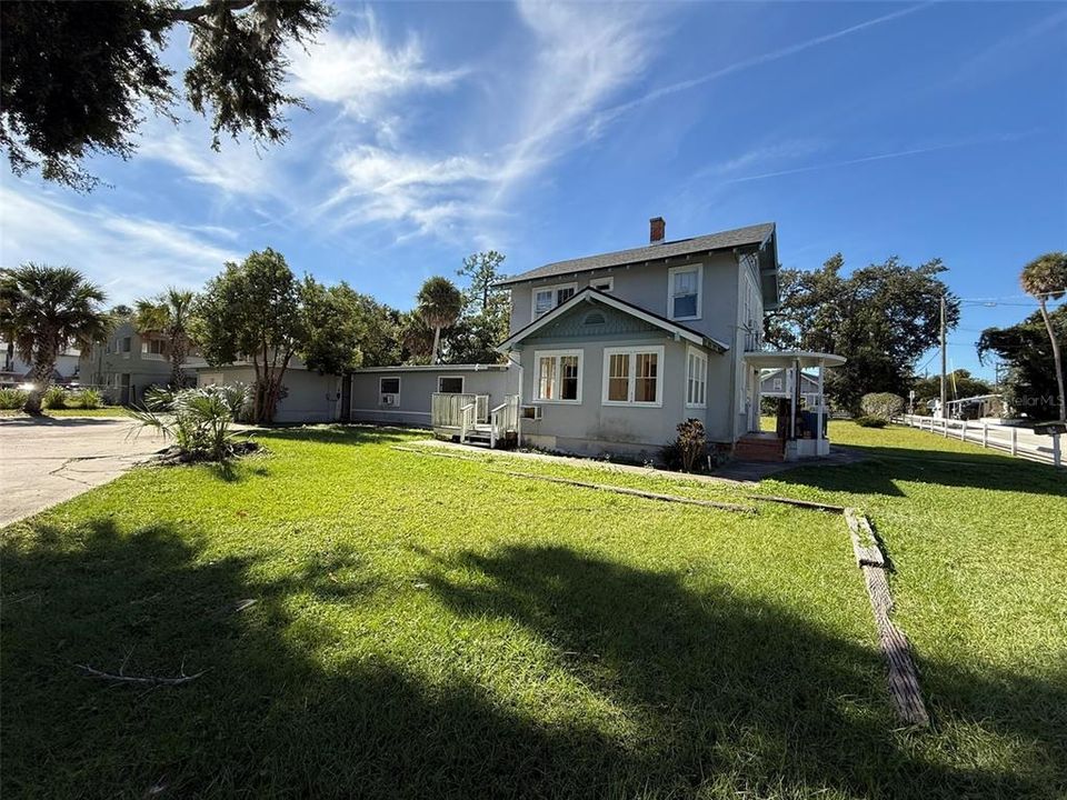 待售: $691,111 (8 贝兹, 0 浴室, 2759 平方英尺)