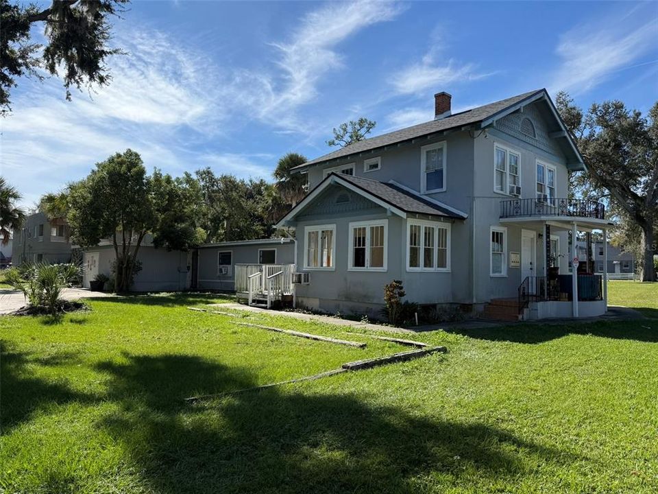 待售: $691,111 (8 贝兹, 0 浴室, 2759 平方英尺)