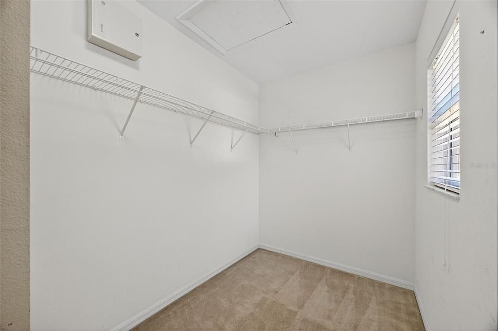 For Sale: $415,000 (3 beds, 2 baths, 2139 Square Feet)