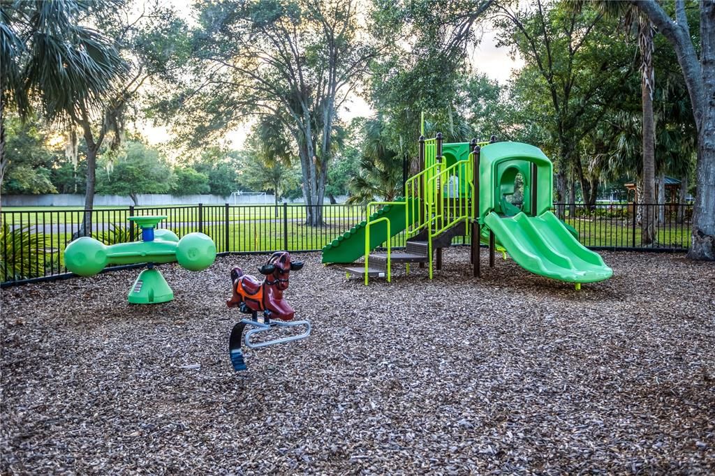 For Sale: $415,000 (3 beds, 2 baths, 2139 Square Feet)