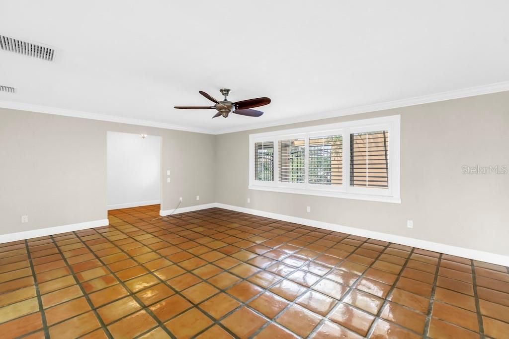 For Sale: $595,000 (2 beds, 2 baths, 1994 Square Feet)