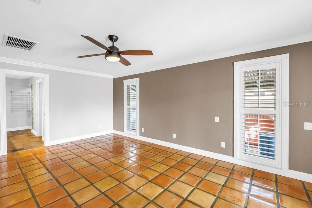 For Sale: $595,000 (2 beds, 2 baths, 1994 Square Feet)