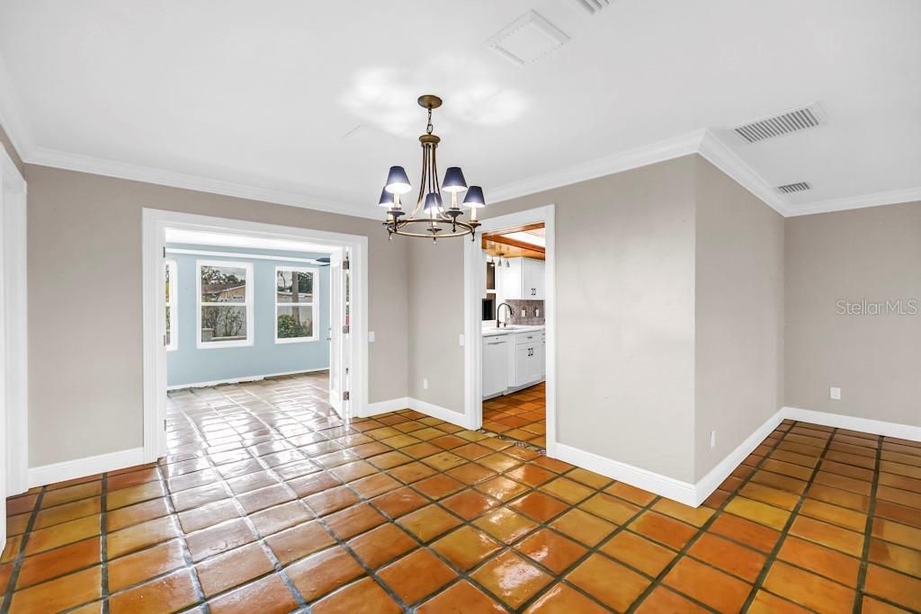 For Sale: $595,000 (2 beds, 2 baths, 1994 Square Feet)