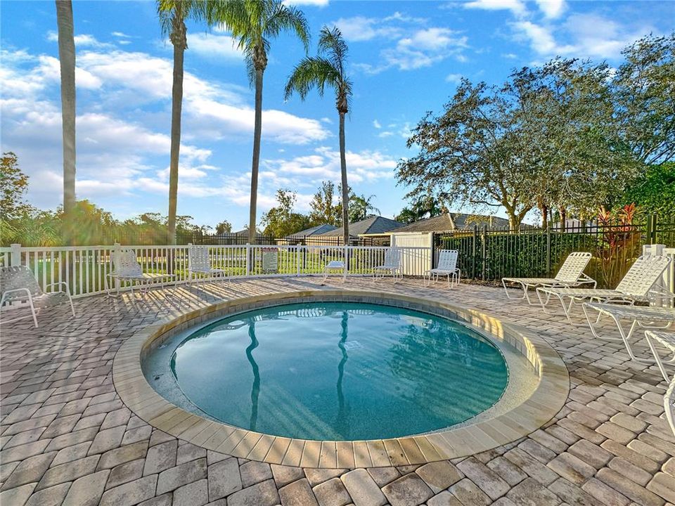 出租: $1,395 (2 贝兹, 2 浴室, 981 平方英尺)