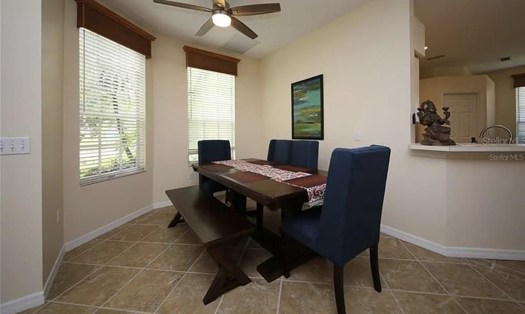 For Rent: $3,000 (4 beds, 2 baths, 1874 Square Feet)