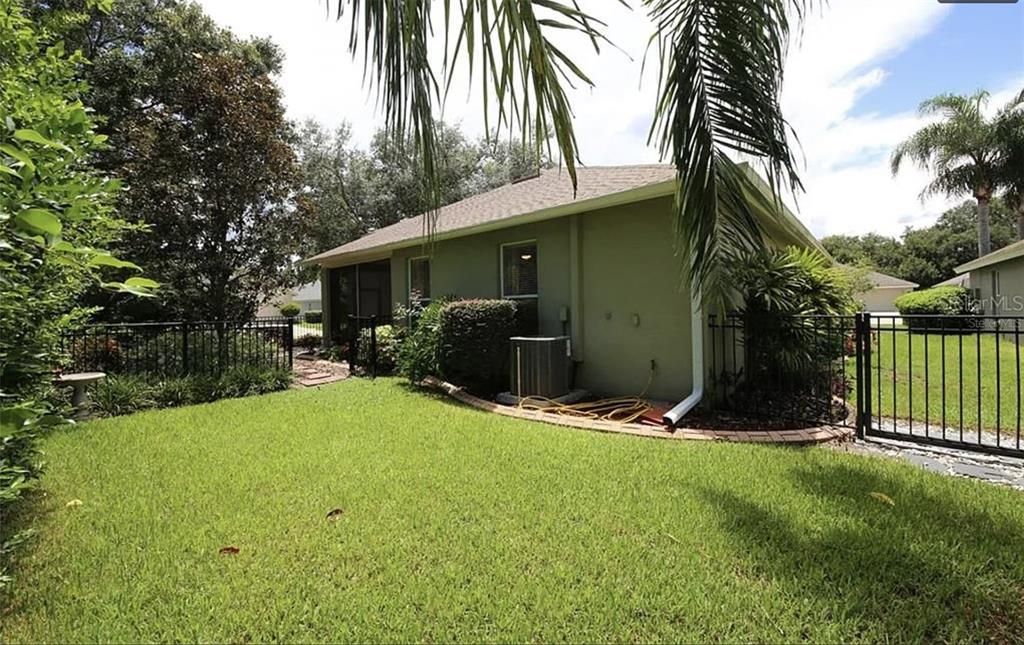 For Rent: $3,000 (4 beds, 2 baths, 1874 Square Feet)