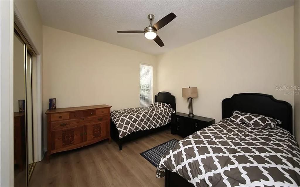 For Rent: $3,000 (4 beds, 2 baths, 1874 Square Feet)