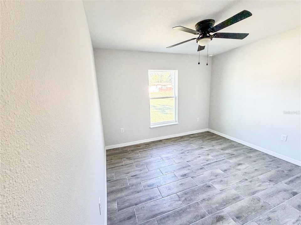 For Sale: $229,000 (3 beds, 2 baths, 1209 Square Feet)