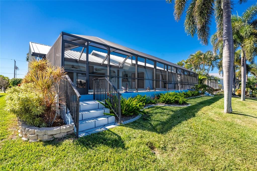 For Sale: $648,700 (3 beds, 2 baths, 2090 Square Feet)