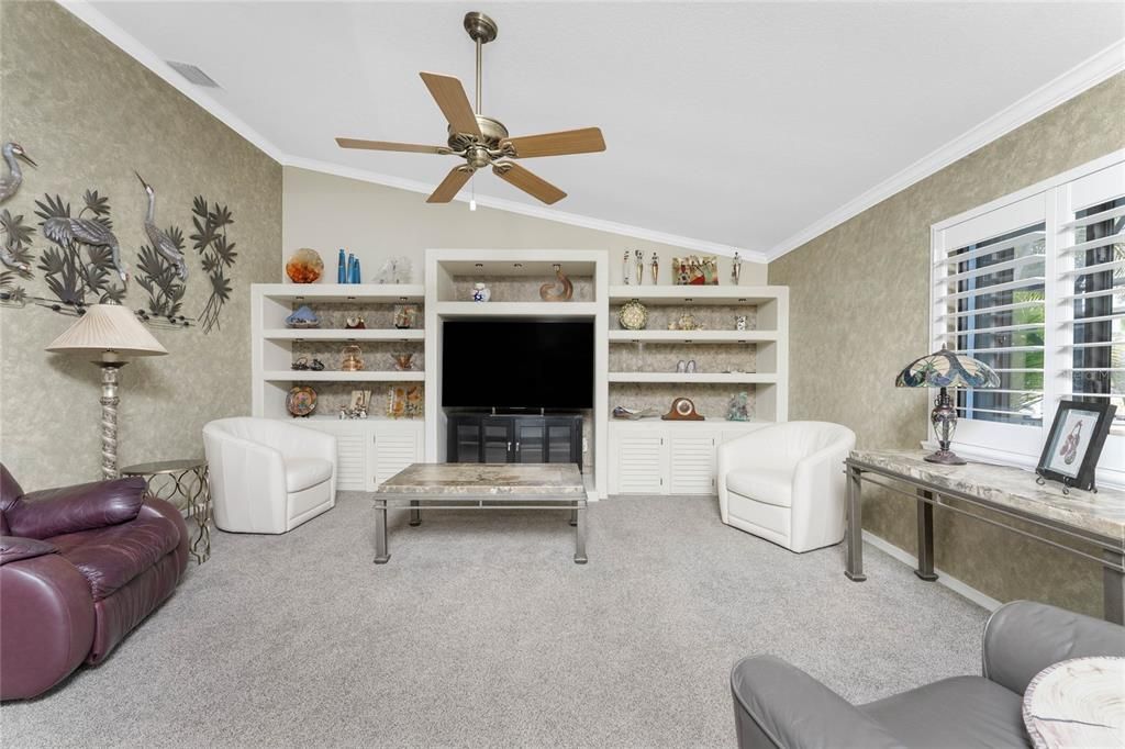 For Sale: $648,700 (3 beds, 2 baths, 2090 Square Feet)