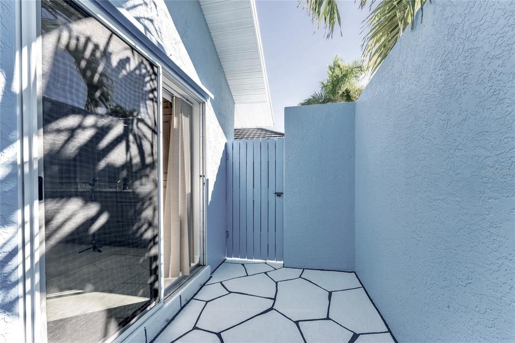 For Sale: $648,700 (3 beds, 2 baths, 2090 Square Feet)