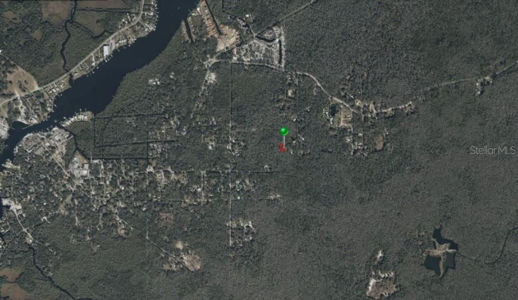 На продажу: $24,000 (0.60 acres)