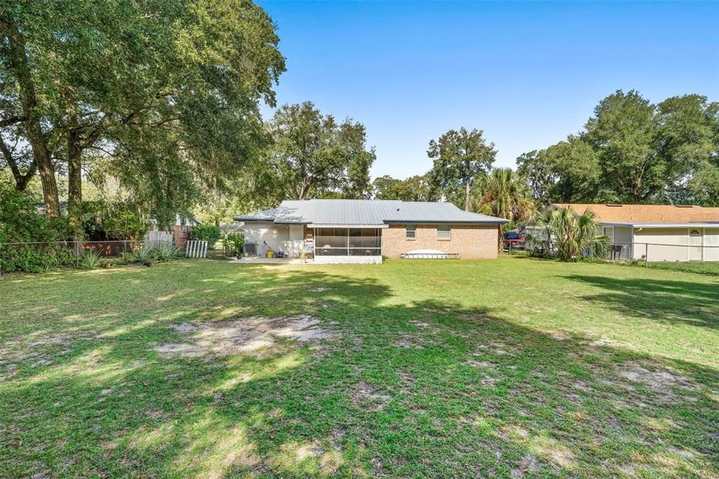 Active With Contract: $269,900 (3 beds, 2 baths, 1080 Square Feet)