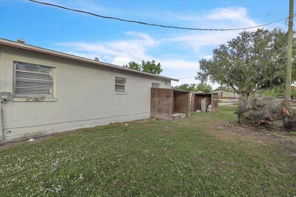 En Venta: $260,000 (4 camas, 0 baños, 1560 Pies cuadrados)