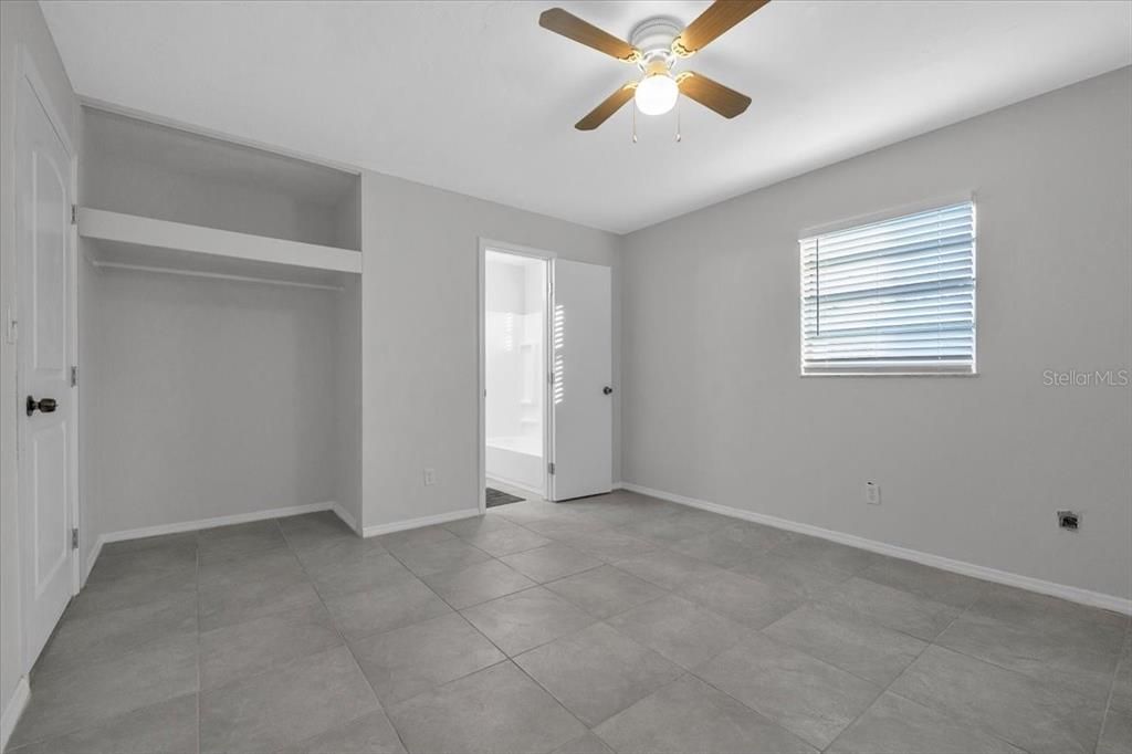 En Venta: $260,000 (4 camas, 0 baños, 1560 Pies cuadrados)