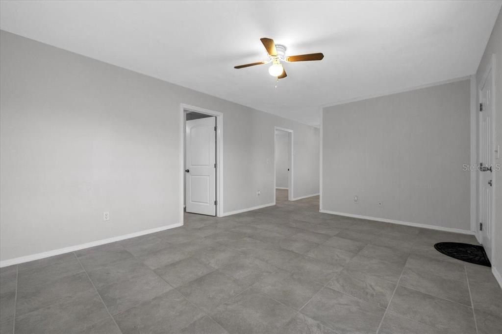 En Venta: $260,000 (4 camas, 0 baños, 1560 Pies cuadrados)