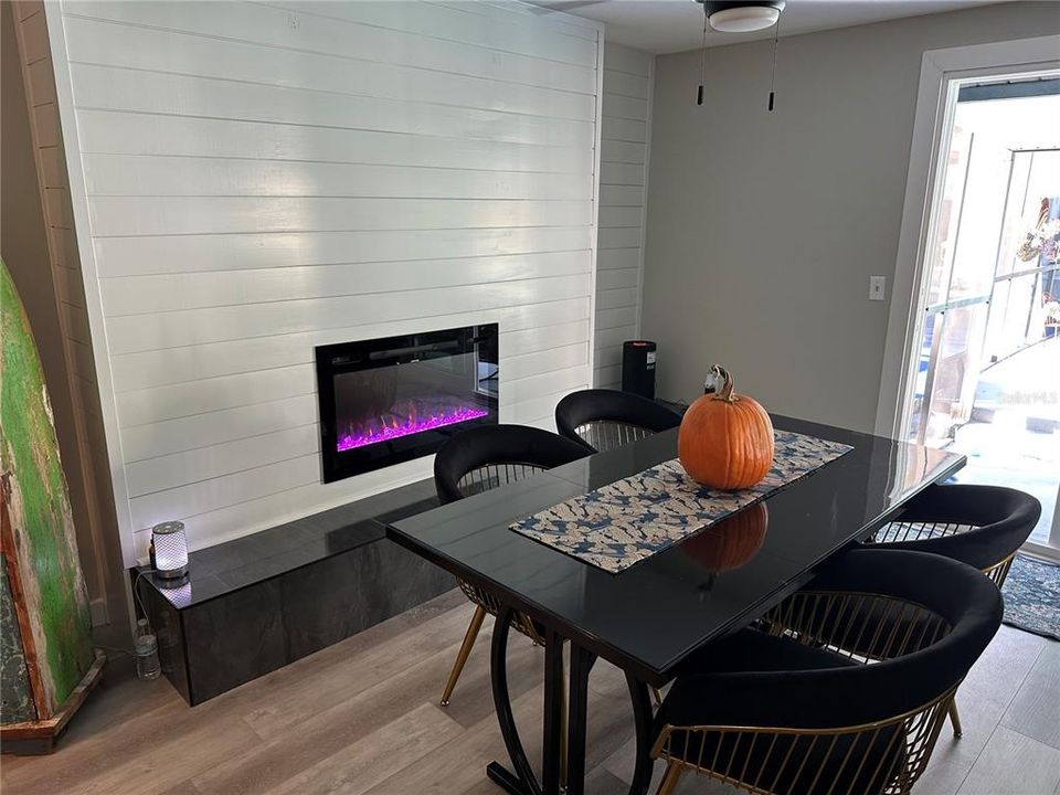 На продажу: $649,000 (3 спален, 2 ванн, 1520 Квадратных фут)