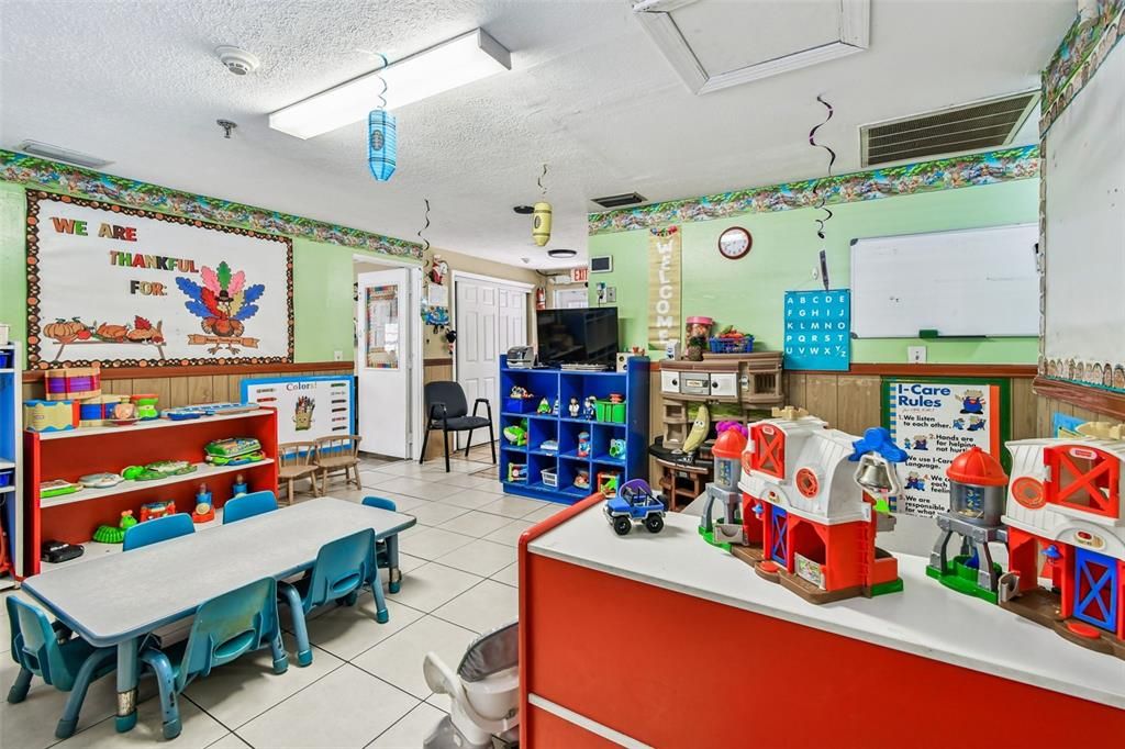 For Sale: $575,000 (0 beds, 0 baths, 1296 Square Feet)