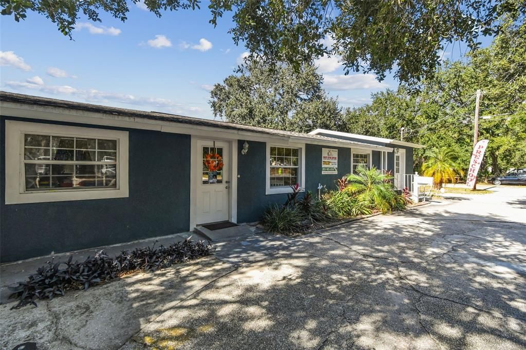 For Sale: $575,000 (0 beds, 0 baths, 1296 Square Feet)