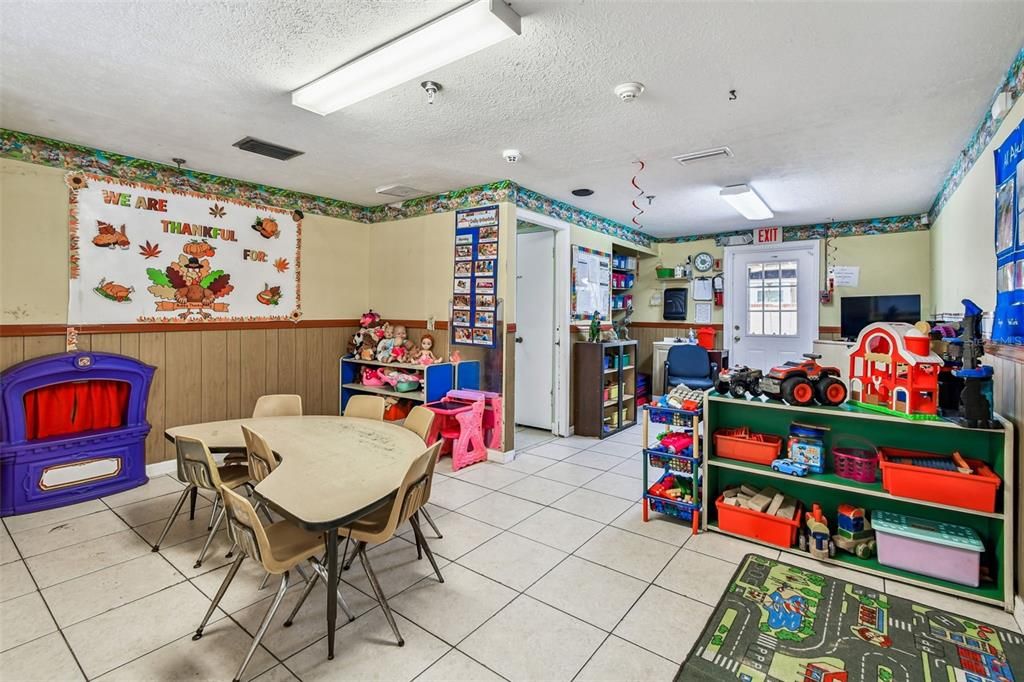 For Sale: $575,000 (0 beds, 0 baths, 1296 Square Feet)