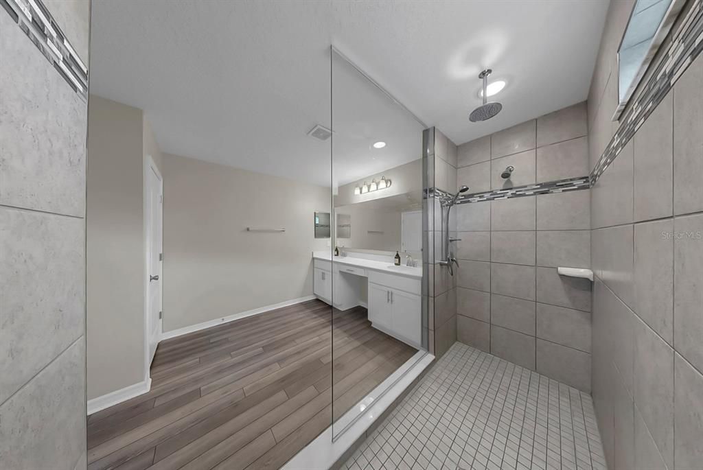 For Sale: $549,000 (4 beds, 3 baths, 3230 Square Feet)