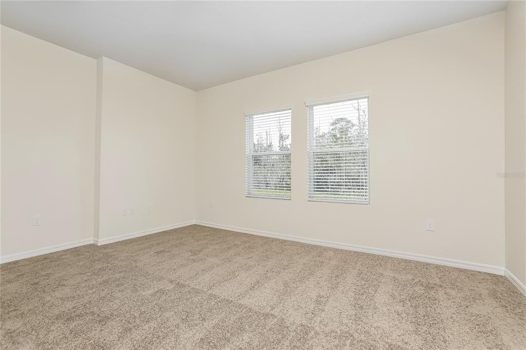 出租: $2,545 (4 贝兹, 3 浴室, 1912 平方英尺)