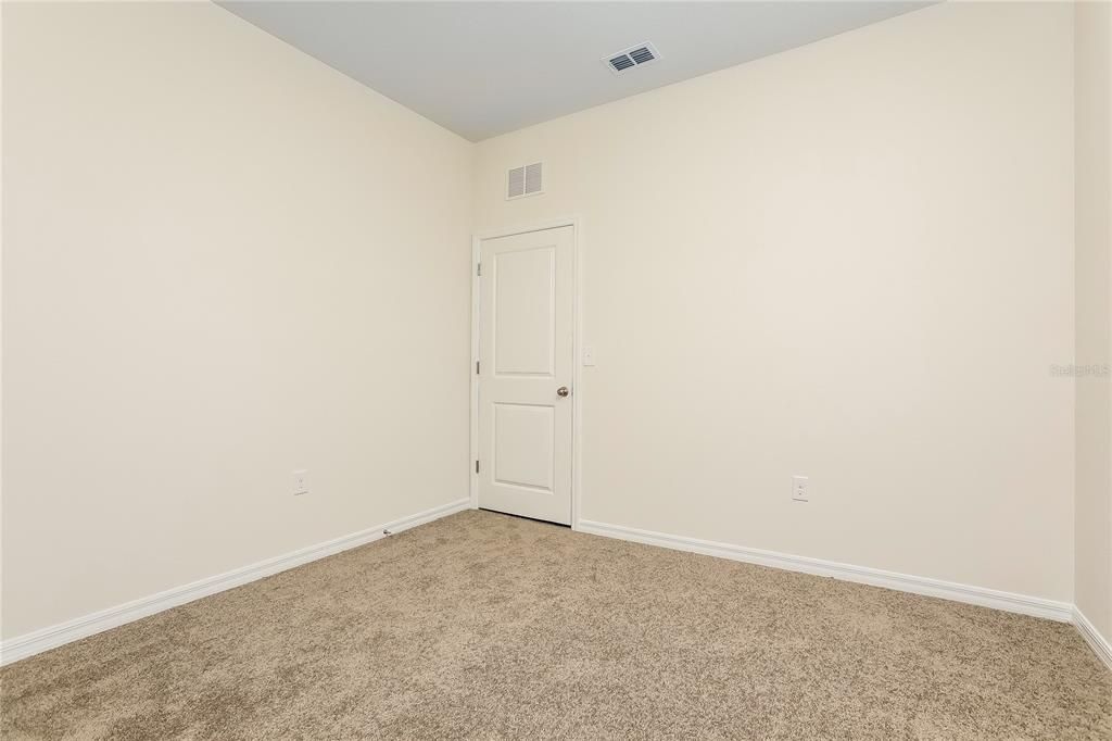 出租: $2,545 (4 贝兹, 3 浴室, 1912 平方英尺)