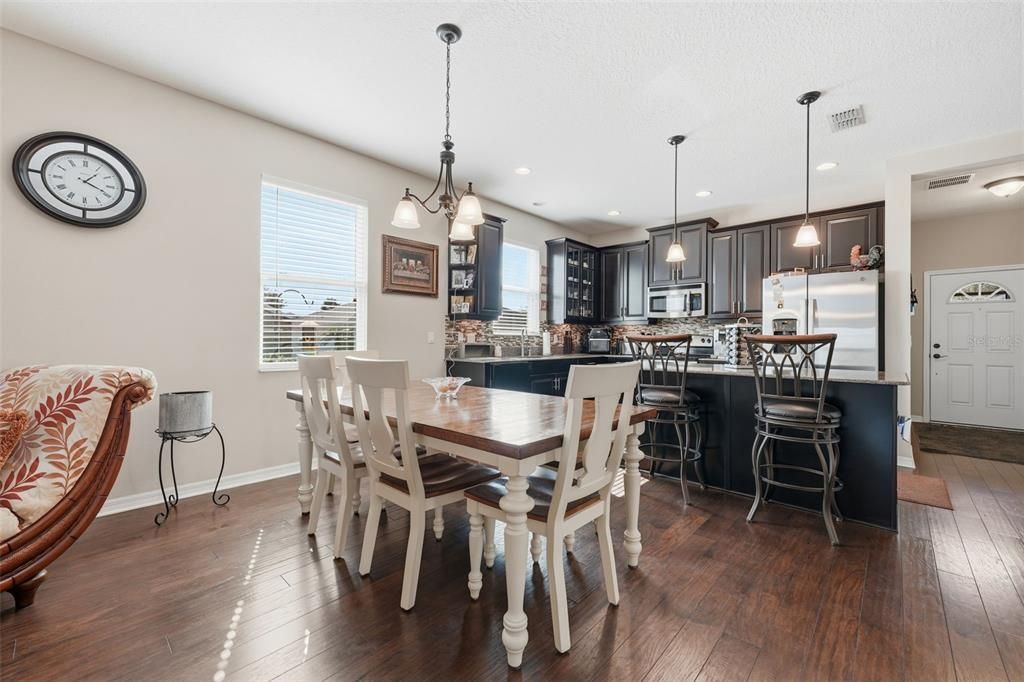 En Venta: $350,000 (3 camas, 2 baños, 1677 Pies cuadrados)