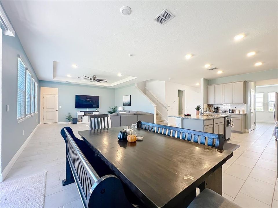 На продажу: $449,900 (5 спален, 3 ванн, 3609 Квадратных фут)