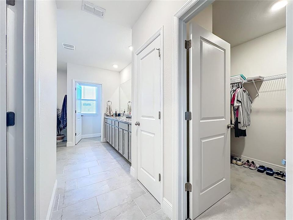 На продажу: $449,900 (5 спален, 3 ванн, 3609 Квадратных фут)