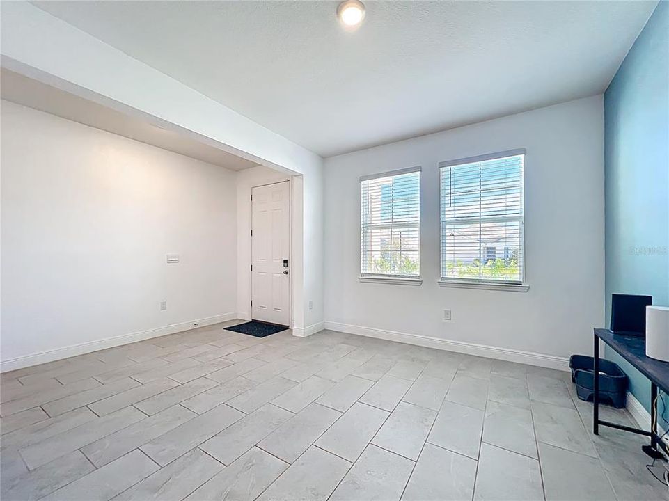 На продажу: $449,900 (5 спален, 3 ванн, 3609 Квадратных фут)