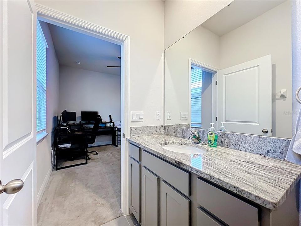 На продажу: $449,900 (5 спален, 3 ванн, 3609 Квадратных фут)