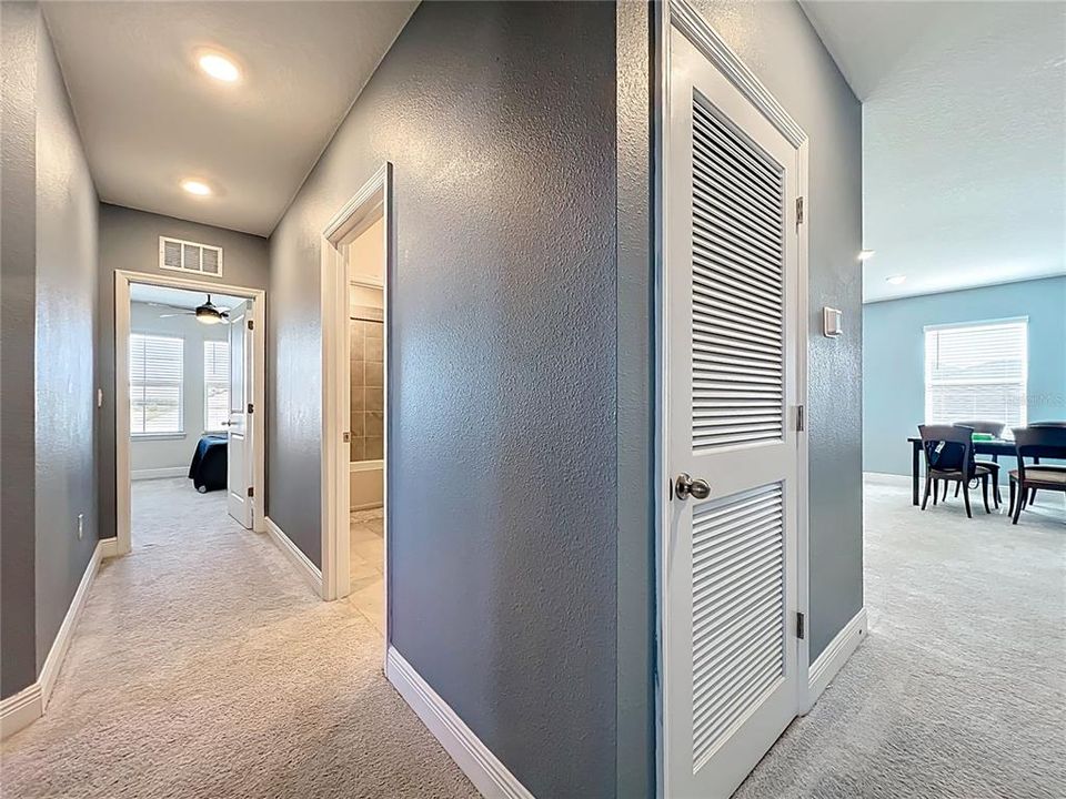 На продажу: $449,900 (5 спален, 3 ванн, 3609 Квадратных фут)